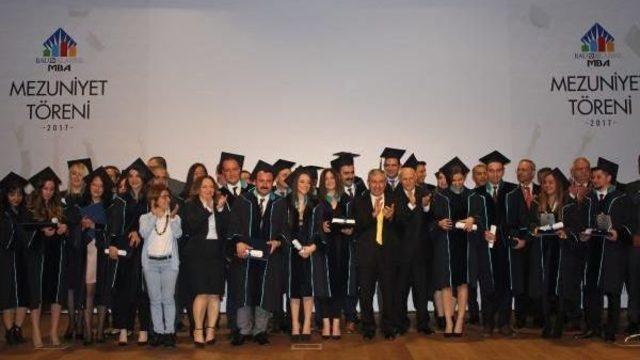 Bau Ve Alarko Mba Ikinci Mezunlarını Verdi