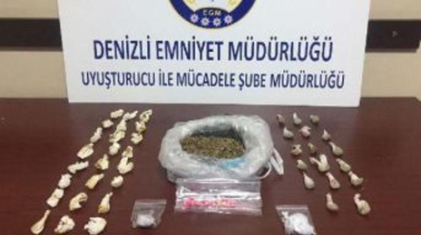 Uyuşturucu Ticaretine 5 Tutuklama