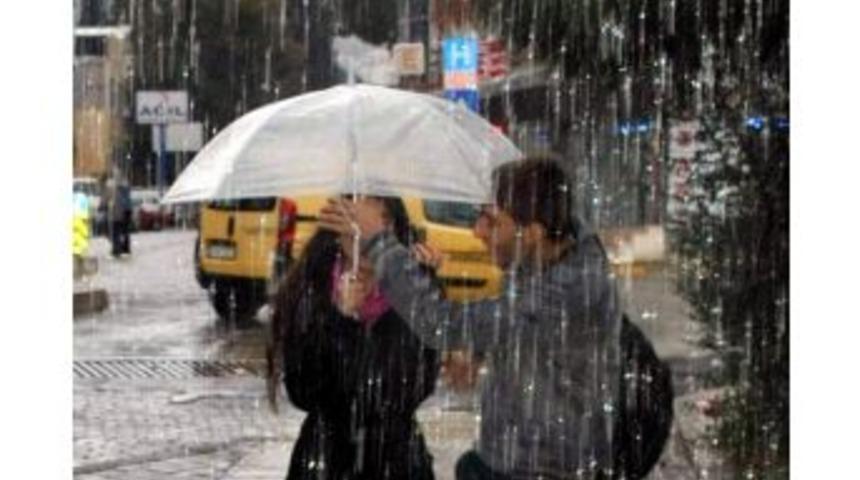 Aydın&rsquo;da Kuvvetli G&ouml;k G&uuml;r&uuml;lt&uuml;l&uuml; Yağış Bekleniyor