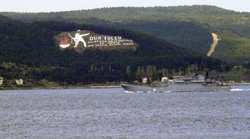 Rus Savaş Gemisi &Ccedil;anakkale Boğazı&rsquo;ndan Ge&ccedil;ti