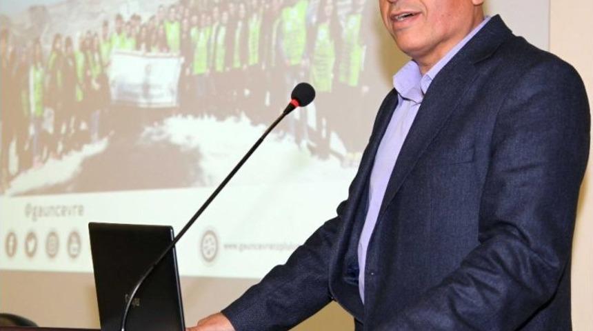 Sanat&ccedil;ı Murat Danacı&rsquo;dan &Ccedil;evre Ve Toplum Duyarlılığı Konferansı