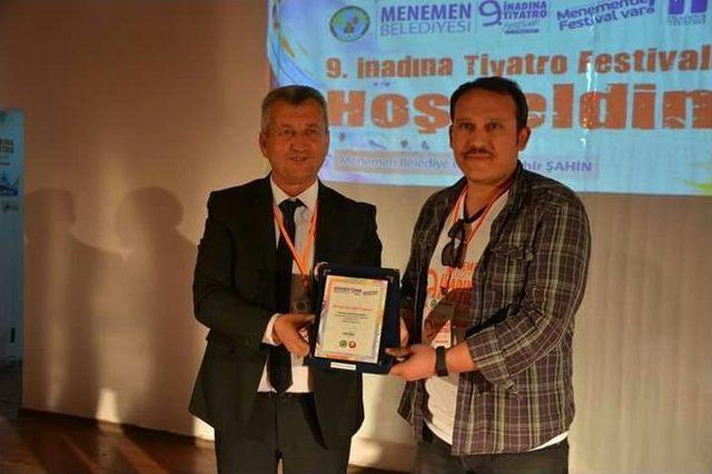 Maltepeli Tiyatrocular İzmir’i Fethetti