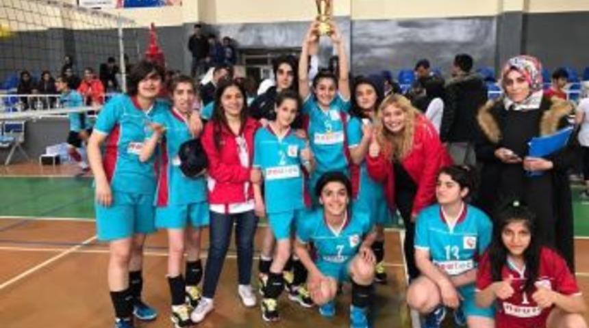 Asp Voleybol Takımı Birinci Oldu