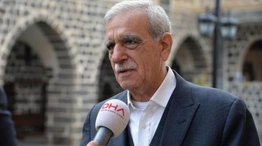 Ahmet T&uuml;rk: Hdp'den Akp'ye Kayma Yok, Baskıların Getirdiği K&uuml;&ccedil;&uuml;k Kaymalar Var