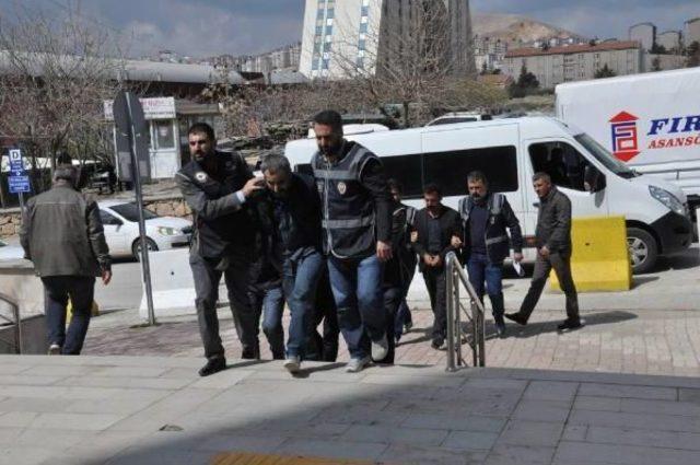 Elazığ Emniyet Müdürlüğü'ndeki Saldırıyı Planlayan Zanlı Adliyeye Sevk Edildi