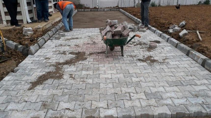 İzmit&rsquo;teki Parklarda Bakım Onarım &Ccedil;alışmaları Yapıldı