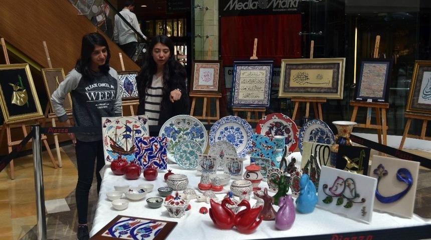 Piazza&rsquo;dan Gen&ccedil; Sanat&ccedil;ılara Destek