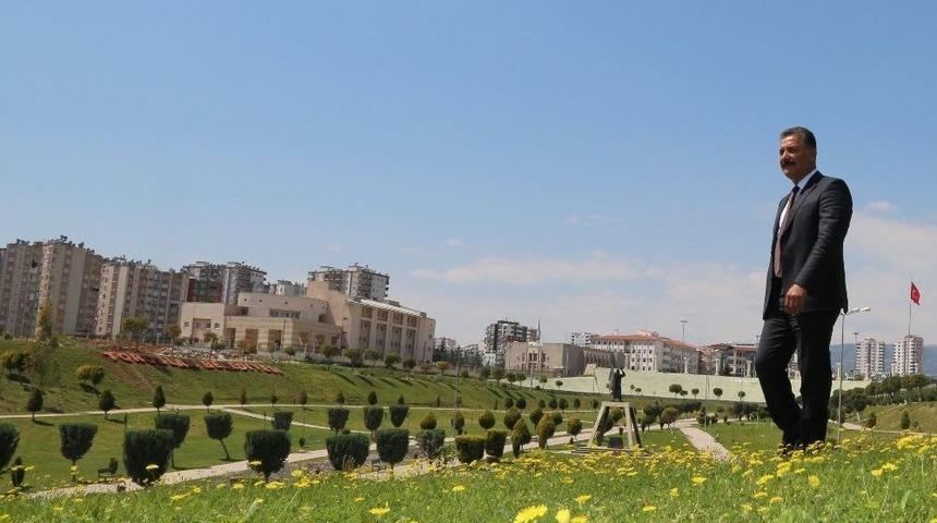 Toroslar&rsquo;da Park Ve Yeşil Alanlara Bahar Bakımı