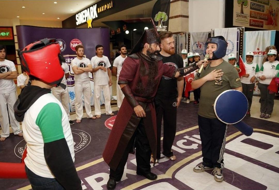 Herkes İ&ccedil;in Spor G&uuml;nleri Renkli Anlara Sahne Oldu