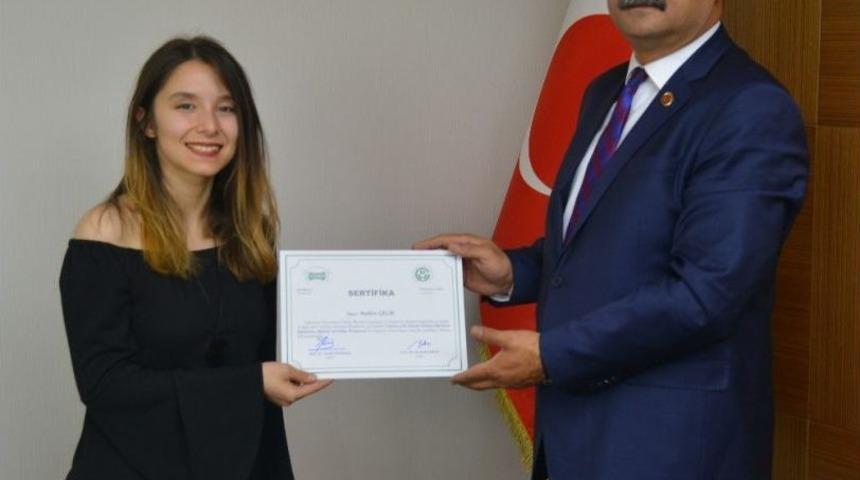 Yabancılara Türkçe Öğretecek Eğitimcilerin Eğitimi Tamamlandı