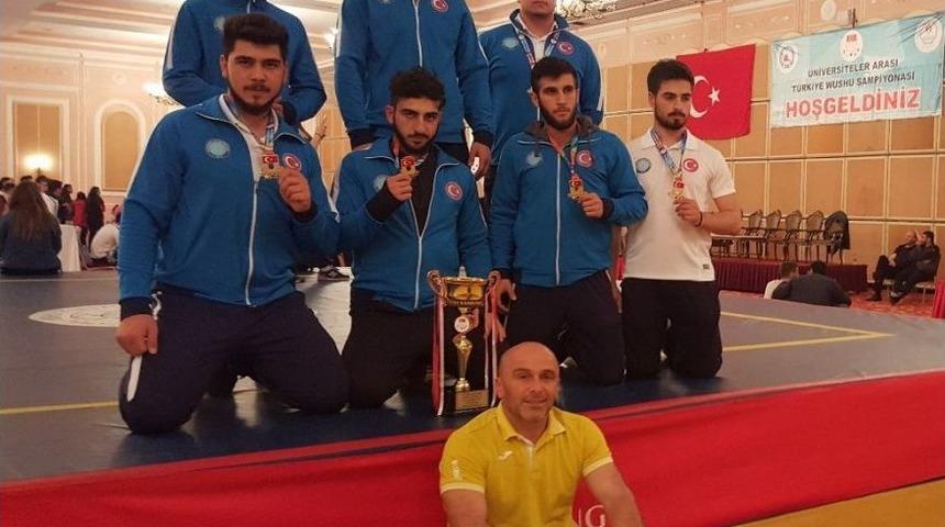 Wushu Sporuna Uludağ &Uuml;niversitesi Damgası