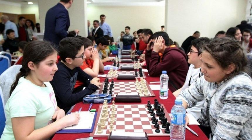 Kartal Belediyesi, İstanbul Kul&uuml;pler Şampiyonası Satran&ccedil; Turnuvası&rsquo;na Ev Sahipliği Yapıyor