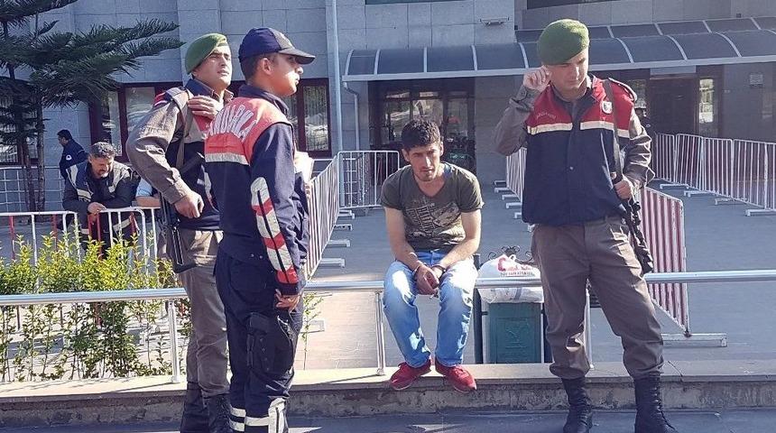 Cezaevi Firarisi, &Ccedil;alıntı Motosikletle Yakalandı