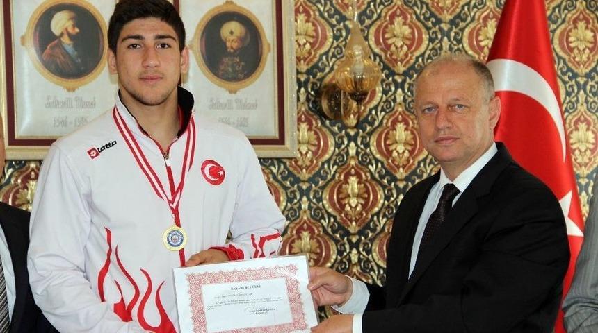 Mert Şişmanlar&rsquo;ın Hedefi D&uuml;nya Şampiyonluğu