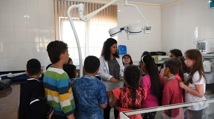 Konyaaltı Belediyesi Hayvan Barınağı 3 Ayda 450 &Ouml;ğrenci Ağırladı