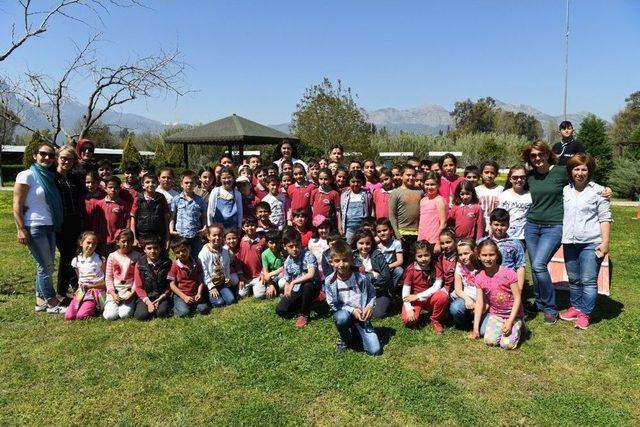 Konyaaltı Belediyesi Hayvan Barınağı 3 Ayda 450 Öğrenci Ağırladı