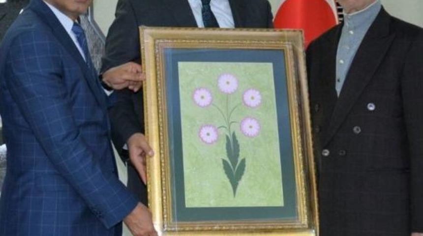 İyc&rsquo;den Başkan &Ouml;zkan&rsquo;a Ziyaret