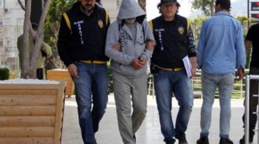 Antalya&rsquo;da 18 Ayrı Su&ccedil;tan Aranan Ş&uuml;pheli Yakalandı