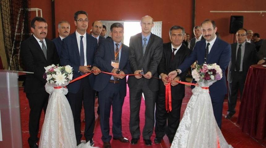 Ortaokul &Ouml;ğrencisinden Tarla S&uuml;ren Robot