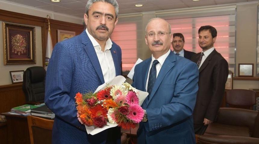 M&uuml;ft&uuml; Topaloğlu, Başkan Alıcık&rsquo;ı Ziyaret Etti