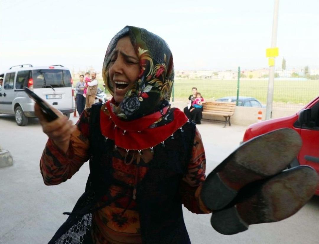 Adana&rsquo;da Otomobili Taradılar: 1 &Ouml;l&uuml;, 2 Yaralı