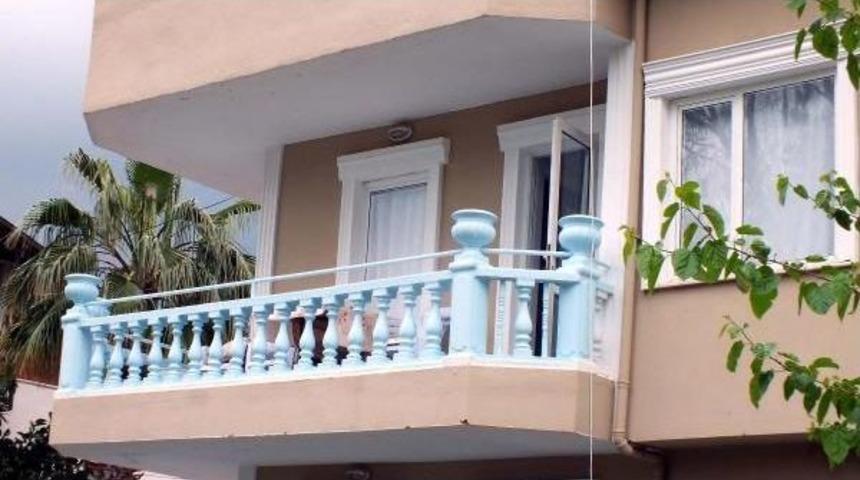 Marmaris'te Otel Odasında Ölü Bulundu