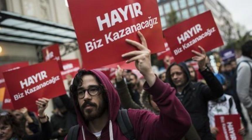 İstanbul'da Referandum Sonucuna Tepki Eylemleri