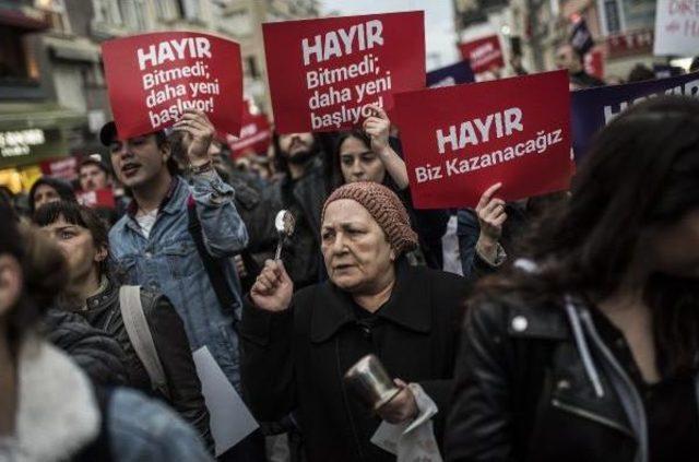 İstanbul'da Referandum Sonucuna Tepki Eylemleri