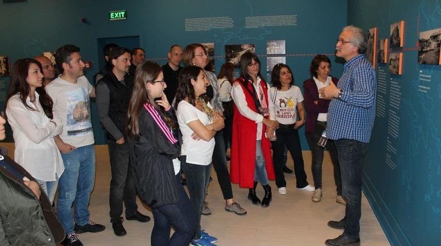 &Ccedil;evik, Portakal At&ouml;lyesi S&ouml;yleşileri&rsquo;nin Konuğu Oldu