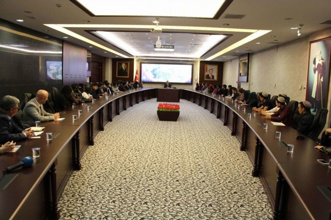 Bm Gibi &Uuml;niversite