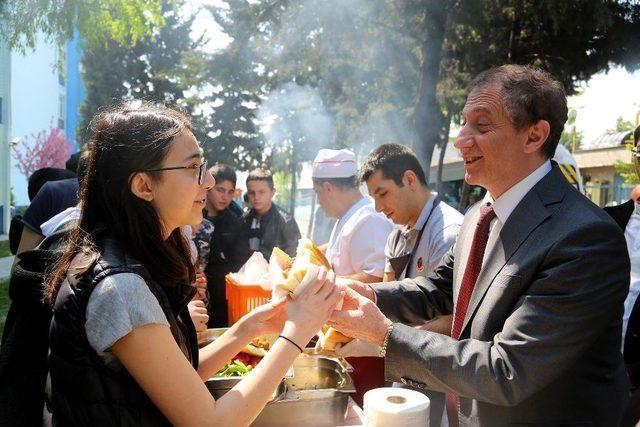 İhlas Koleji Öğrencileri Teog Öncesi Stres Attılar