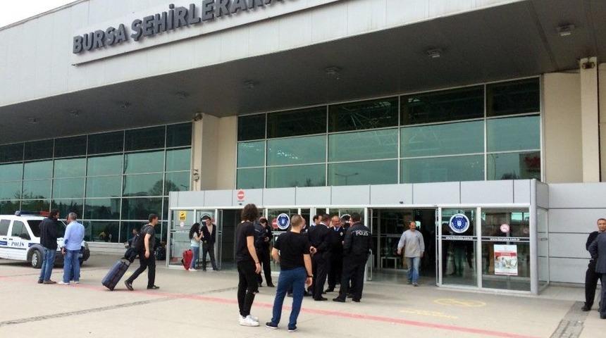 Terminalde &lsquo;kapı&rsquo; Kavgası