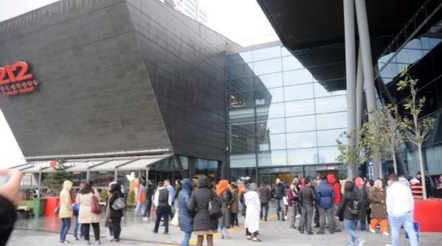 Avm'de Yangın Alarmı