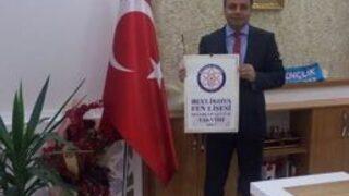 Eski Kaymakam Selçuk Haskırış’a Fen Lisesi’nden Teşekkür Plaketi