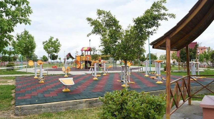 Tarsus&rsquo;ta Parklar Bakım Ve Onarımdan Ge&ccedil;irildi