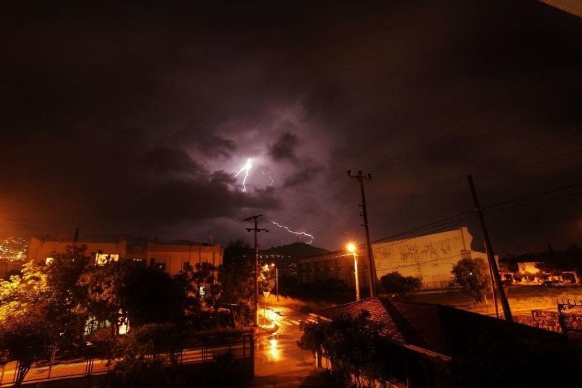 G&ouml;ky&uuml;z&uuml;nde G&ouml;rsel Ş&ouml;len