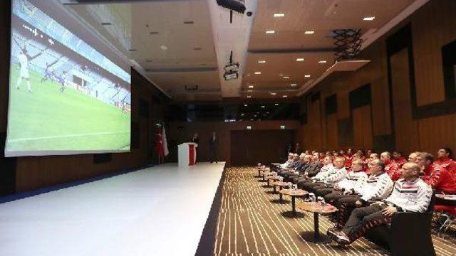 Ifab Direktörü David Elleray, Hakemlere Var'ı Anlattı    