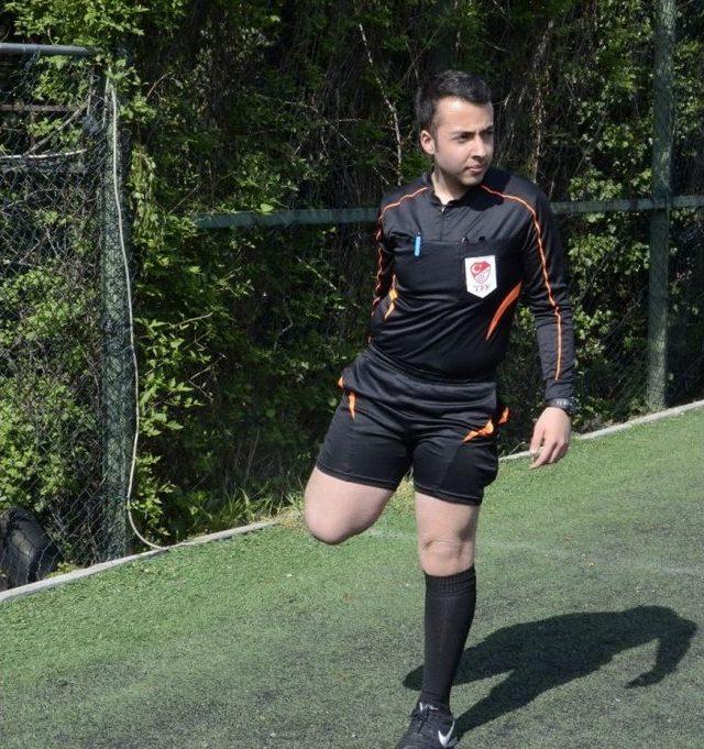 18’lik Hakem, Futbolla Lösemi Hastalığını Yendi