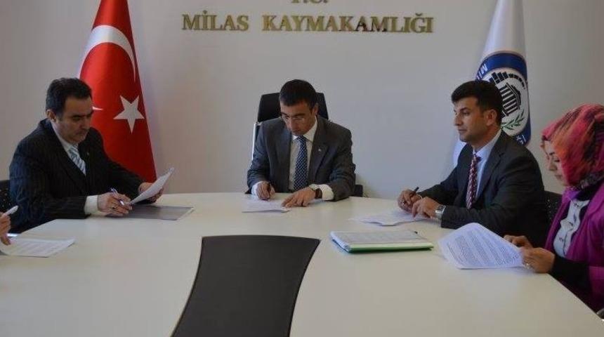 Milas&rsquo;ta Bilin&ccedil;li Evlilik İ&ccedil;in Protokol İmzalandı