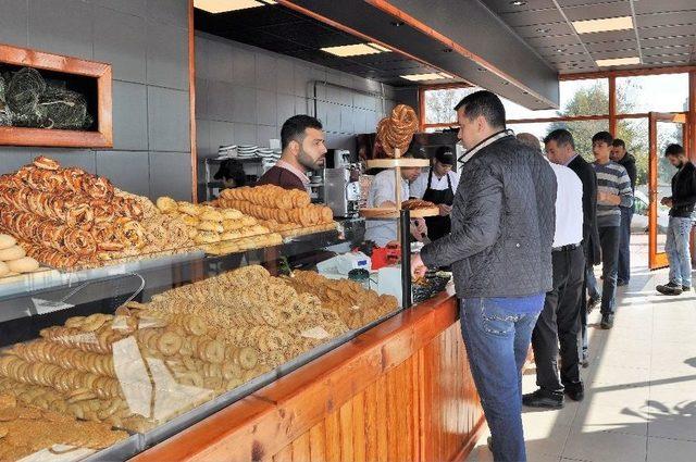 “aşina Simit Sarayı” Hizmete Girdi