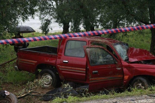 Tır İle Çarpışan Kamyonette Can Pazarı: 1 Ölü, 5 Yaralı