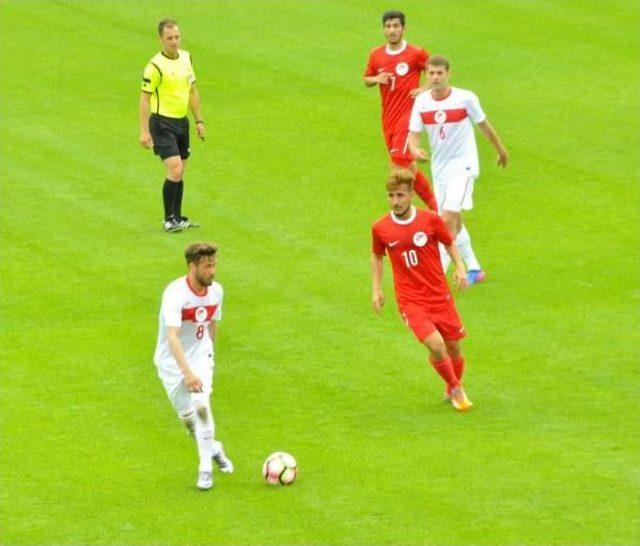 Fatih Terim 2'nci Ve 3'üncü Lig Karmalarının Maçlarını Izliyor