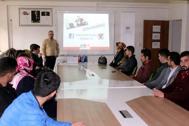 Erzincan Gen&ccedil;lik Merkezi&rsquo;nde Uygulamalı Girişimcilik Eğitimi Başladı 1