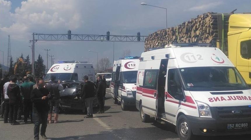 Fatsa&rsquo;da Trafik Kazası: 3 Yaralı