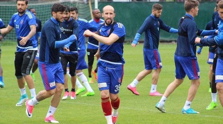 Karab&uuml;kspor&rsquo;da Kasımpaşa Mesaisi S&uuml;r&uuml;yor