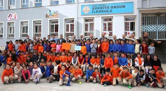 İtimat Bakkaliyesi İle Çocuklar Doğruluk Ve Cömertliği Öğreniyor