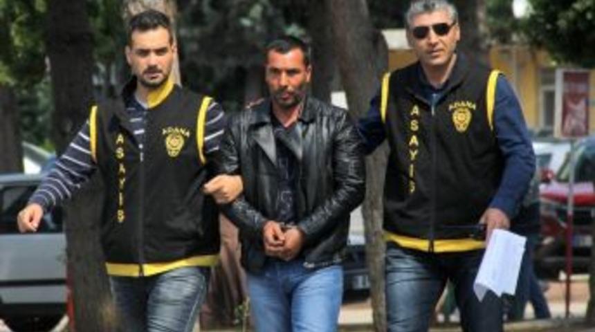 Kapka&ccedil;&ccedil;ıyı Otomobiliyle Getirdi, Yakalandı