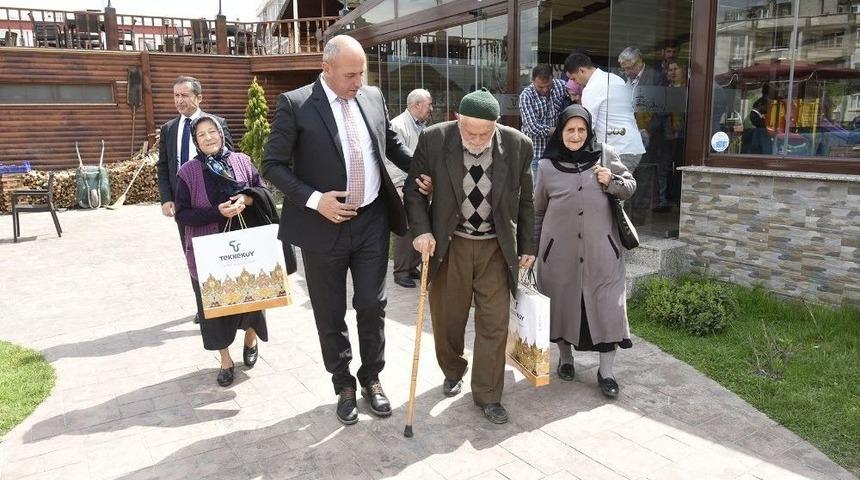 Tekkeköy Belediyesi Şehit Ailelerini Ağırladı