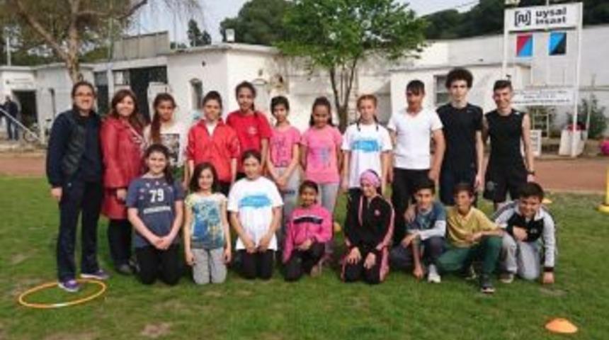 Burhaniyeli Kadın Meclis Üyesinden Özel Sporculara Övgü