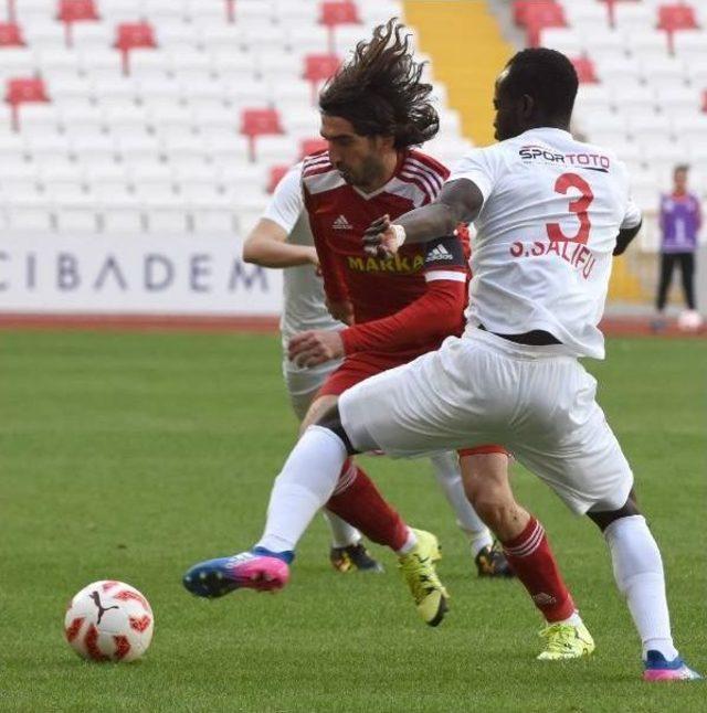 Sivasspor-Ümraniyespor: 0-0